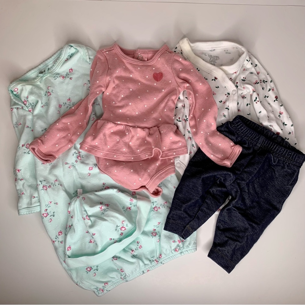 Carters and Little Me | 5 piece Newborn Clothing Bundle - Picture 1 of 10